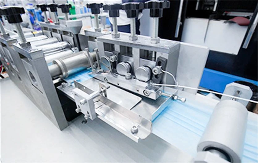 Disposable medical mask production line medical equipment mask machine (5)
